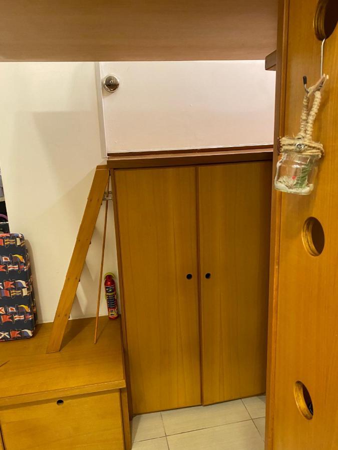 Boat Apartment เนเปิลส์ ภายนอก รูปภาพ