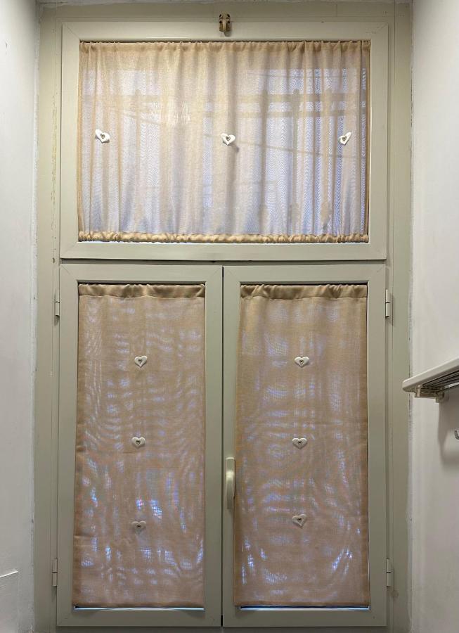 Boat Apartment เนเปิลส์ ภายนอก รูปภาพ